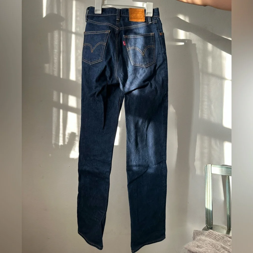 Levi’s premium big E ribcage straight 24 x 32 - Picture 3 of 8